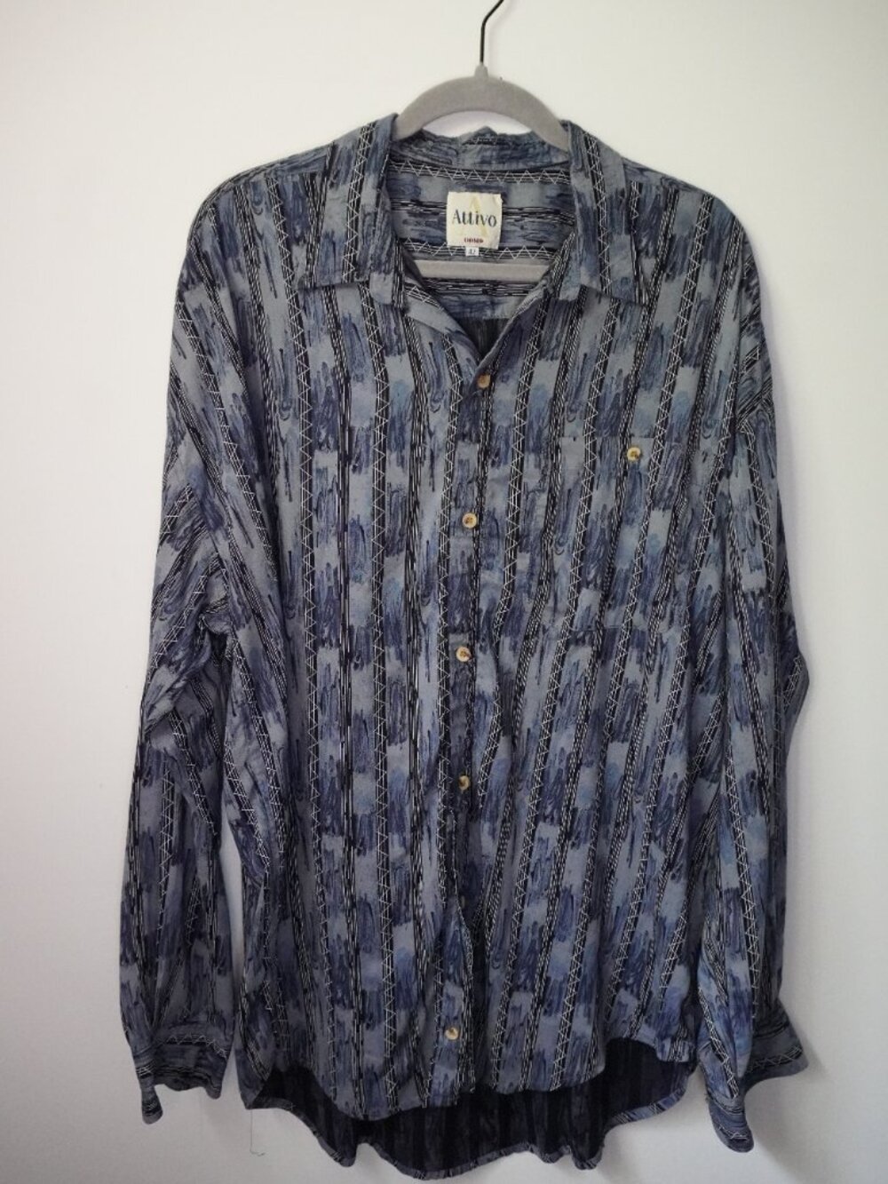 Attivo Men's Patterned Blue Long Sleeve Button Up Size 42